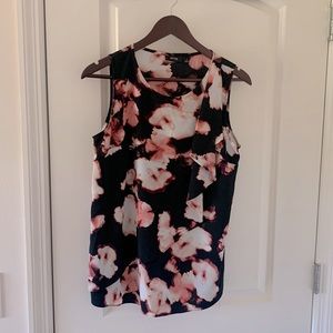 Sleeveless blouse, black and red/pink. Size Medium